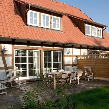 Ruhiges Krienke - Doppelhaus Mit Sauna&kamin